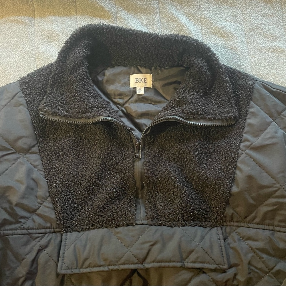 🩷Black quarter zip - Picture 3 of 6